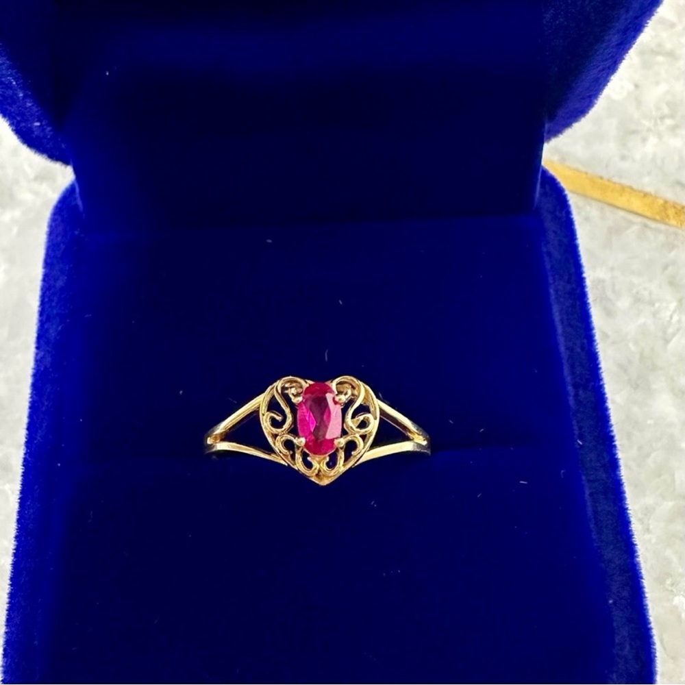 Solid Gold Pink Sapphire Ring